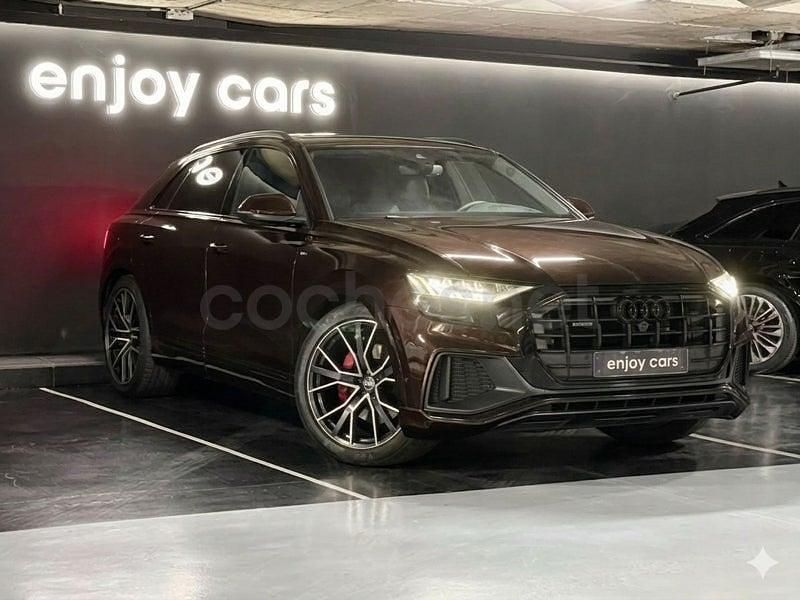 Begagnad Audi Q8 Ambiente 286 HK (210 kW) 2022 Brun SUV