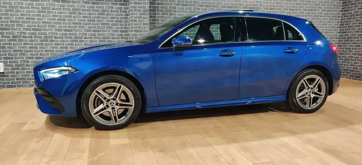 Usado Mercedes A250 Advanced 218 CV (160 kW) 2025 Azul Berlina