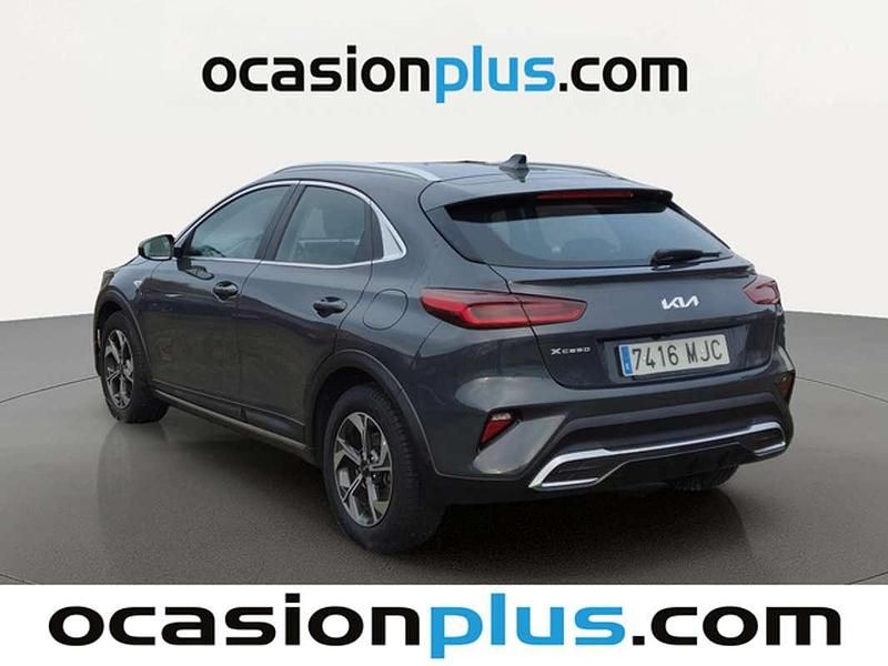 Usado Kia XCeed 120 CV (88 kW) 2023 Gris SUV