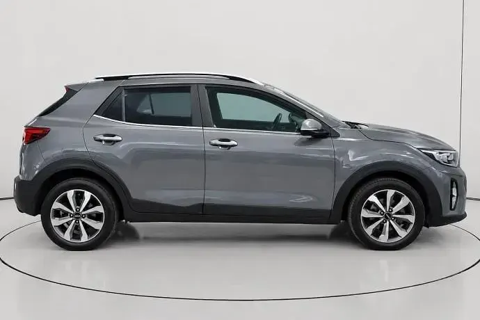 Usado Kia Stonic 120 CV (88 kW) 2023 SUV