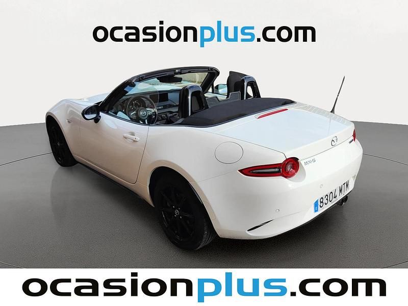 Usado Mazda MX5 Prime-Line 132 CV (97 kW) 2024 Blanco Descapotable