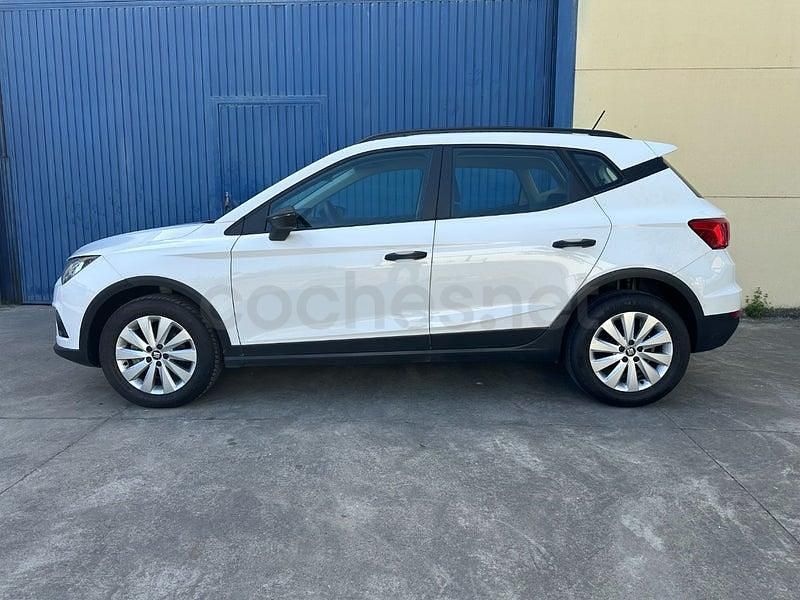 Usado Seat Arona Reference 95 CV (69 kW) 2020 Blanco SUV
