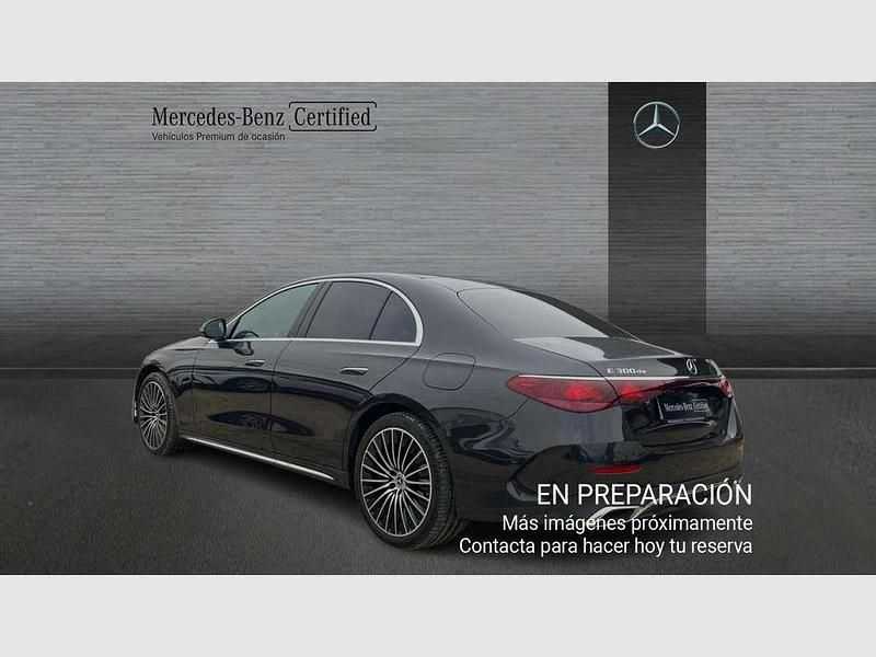 Usado Mercedes E300 313 CV (230 kW) 2024 Berlina