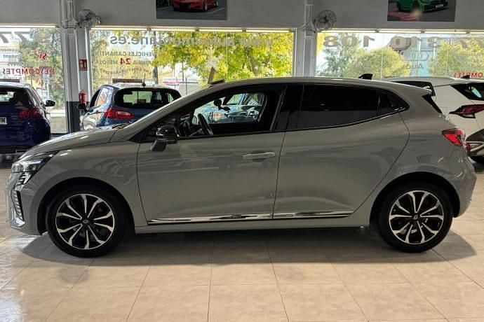 Usado Renault Clio V Techno 100 CV (73 kW) 2024