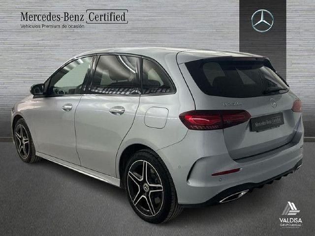 Usado Mercedes B250e AMG line 218 CV (160 kW) 2025 Plata hightech Monovolumen