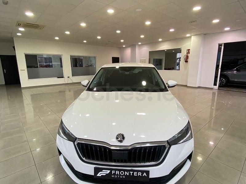 Usado Skoda 110 R 110 CV (80 kW) 2022 Blanco Berlina