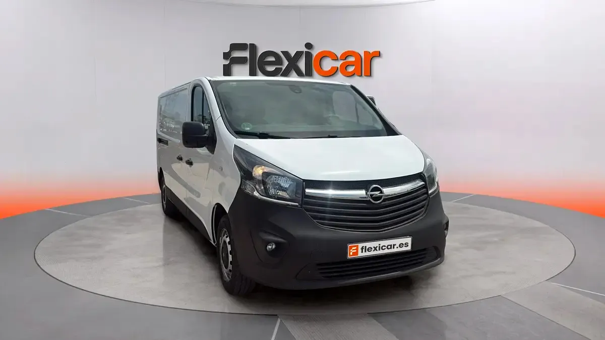 Usado Opel Vivaro S 145 CV (106 kW) 2017 Blanco Monovolumen