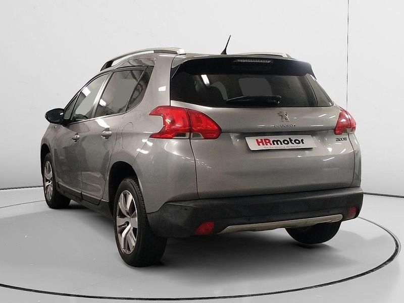 Usado Peugeot 2008 Style 82 CV (60 kW) 2016 Gris SUV