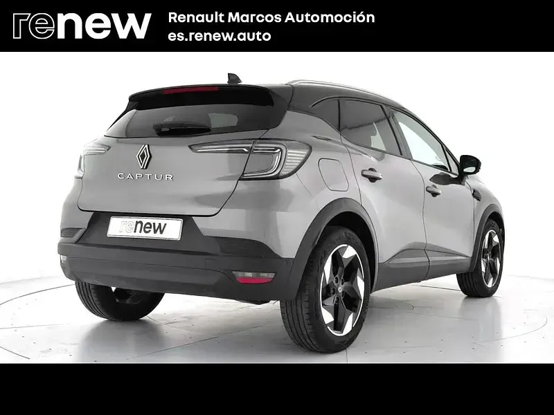Usado Renault Captur Techno 100 CV (73 kW) 2025 Gris SUV