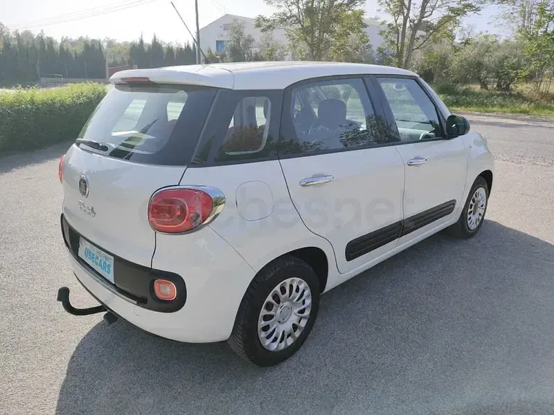 Usado Fiat 500L 95 CV (69 kW) 2013 Blanco Monovolumen