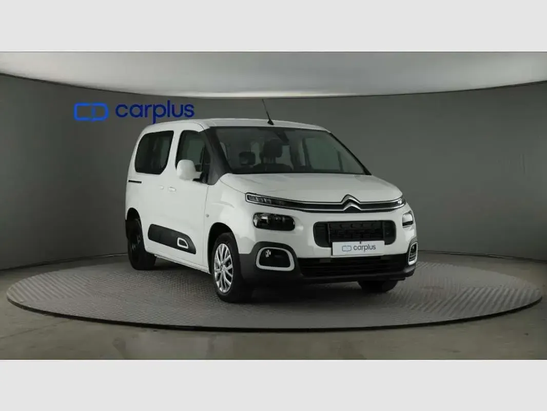 Usado Citroën Berlingo Feel 102 CV (75 kW) 2020 Blanco Monovolumen