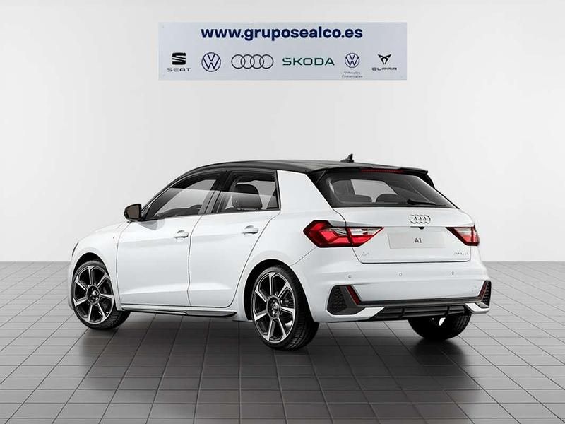 Usado Audi A1 Sportback Black Edition 116 CV (85 kW) 2025 Blanco Utilitario