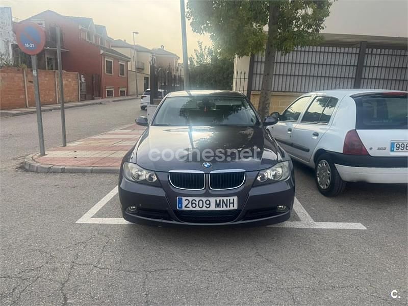 Gris / plata Usado 2008 BMW 318 Sport Line Berlina | 8250 € (Precio justo) - Imagen 1/4