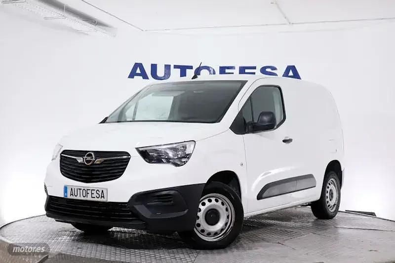 Usado Opel Combo S 100 CV (73 kW) 2021 Blanco Monovolumen
