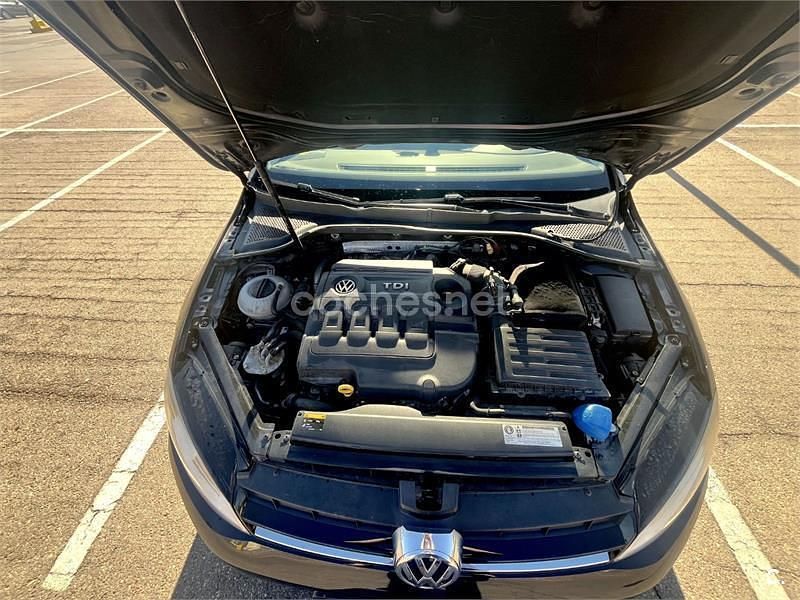Usado VW Golf VII Advance 150 CV (110 kW) 2015 Negro Familiar