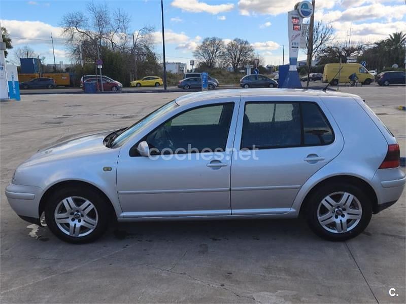 Usado VW Golf Highline 100 CV (73 kW) 2001 Gris / plata Berlina