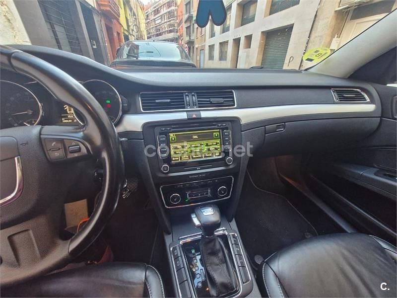 Usado Skoda Superb Ambition 170 CV (125 kW) 2011 Gris / plata Familiar