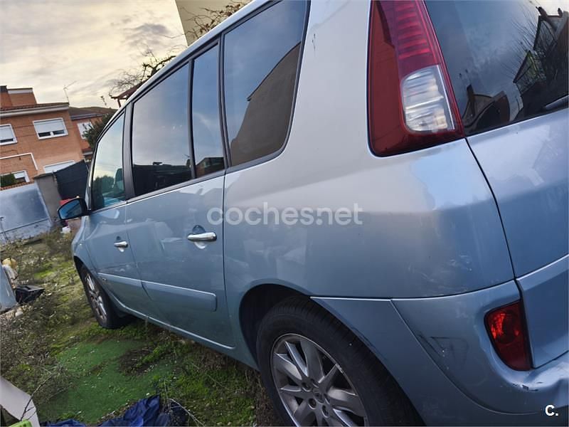 Usado Renault Espace Dynamique 170 CV (125 kW) 2008 Gris / plata Monovolumen