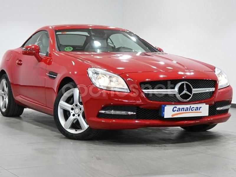 Usado Mercedes SLK250 204 CV (150 kW) 2011 Rojo Descapotable