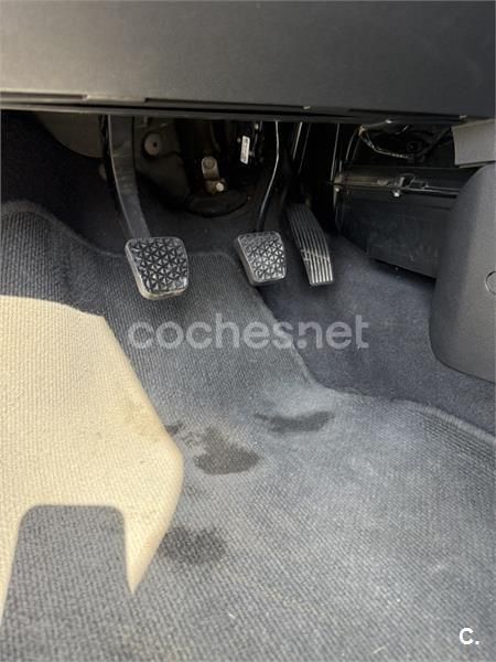 Gris / plata Usado 2010 Opel Astra Sport Berlina | 4200 € (Buen precio) - Imagen 1/2