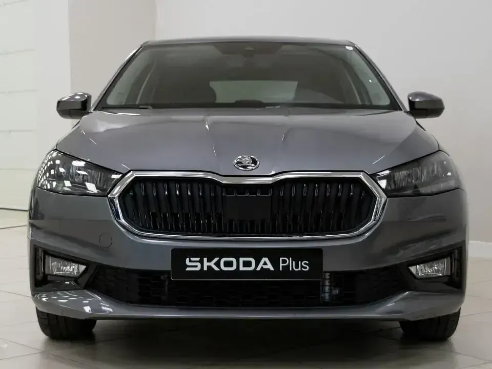 Usado Skoda Fabia Selection 115 CV (84 kW) 2025 Gris Utilitario