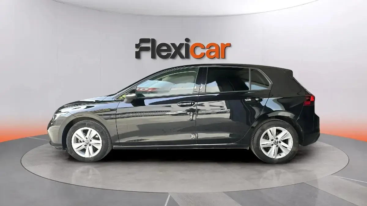Usado VW Golf VII Advance 150 CV (110 kW) 2020 Negro Berlina