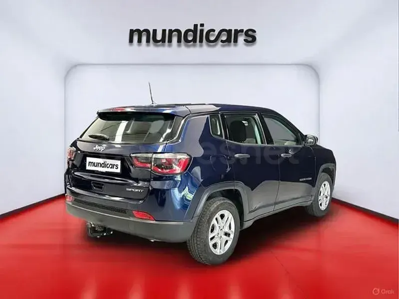 Usado Jeep Compass Sport 120 CV (88 kW) 2018 Negro SUV