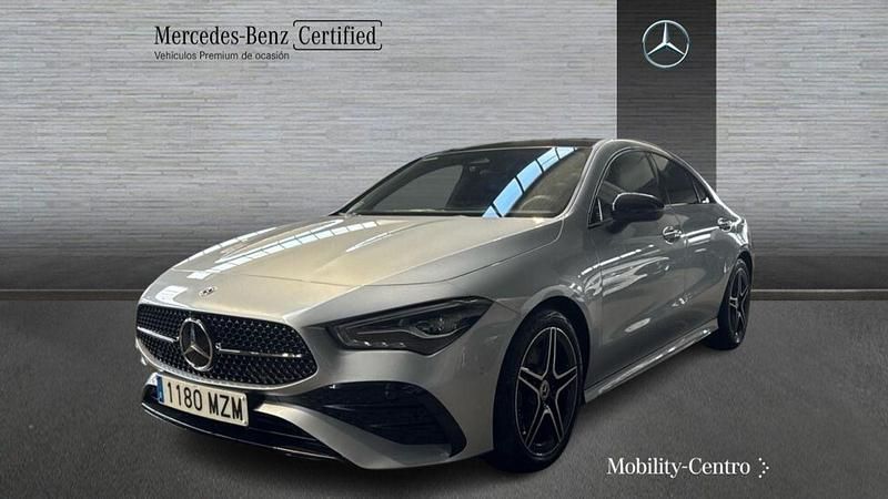 Plata hightech Usado 2025 Mercedes CLA220 AMG line Berlina | 39.900 € (Super precio) - Imagen 1/4