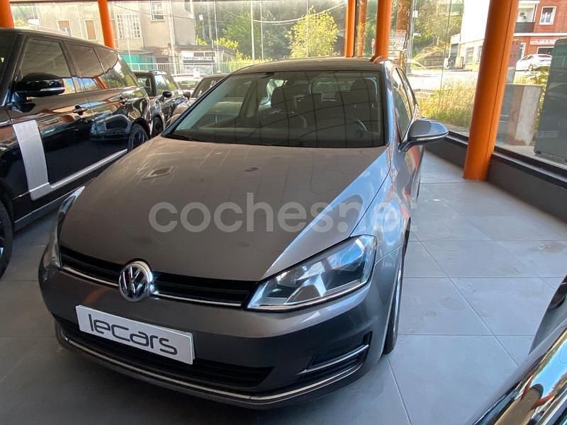Gris / plata Usado 2013 VW Golf VII Advance Berlina | 13.480 € (Precio justo) - Imagen 1/4