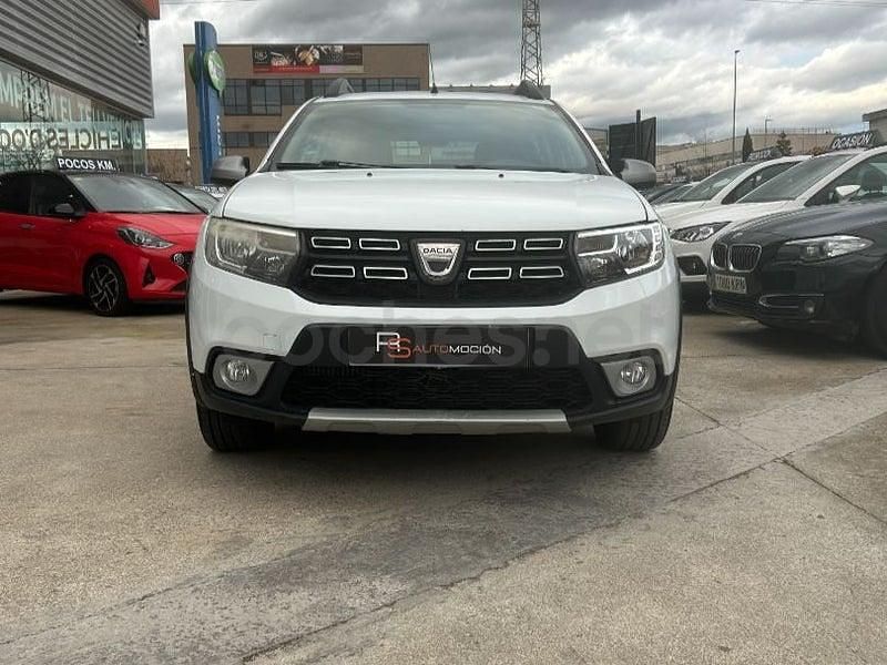 Usado Dacia Sandero Stepway Ambiance 90 CV (66 kW) 2018 Blanco Berlina