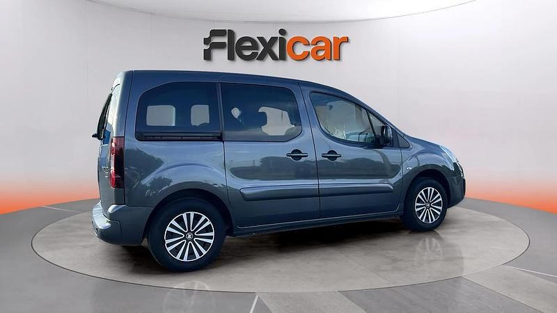 Usado Peugeot Partner Tepee Active 110 CV (80 kW) 2017 Gris Monovolumen