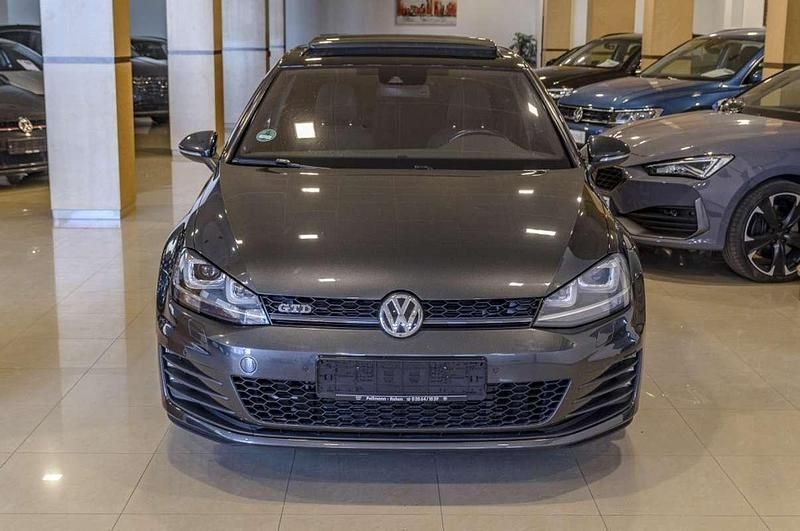 Usado VW Golf VII GTD 184 CV (135 kW) 2016 Gris Utilitario