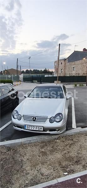 Usado Mercedes C230 197 CV (144 kW) 2001 Gris / plata Berlina