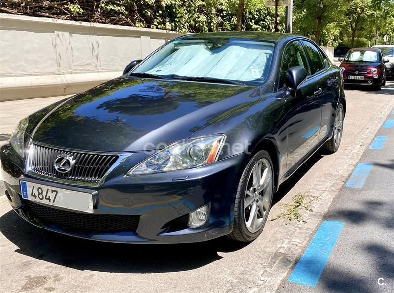 Azul Usado 2010 Lexus IS220d Sport Line Berlina | 8650 € (Precio justo) - Imagen 1/4