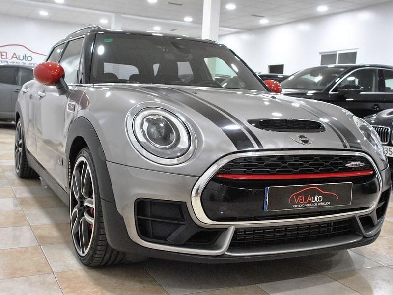 Usado Mini John Cooper Works Clubman 231 CV (169 kW) 2017 Gris / plata Familiar