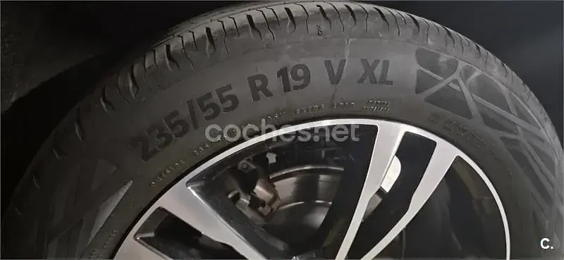 Usado Volvo XC60 R-Design 190 CV (139 kW) 2019 Negro SUV