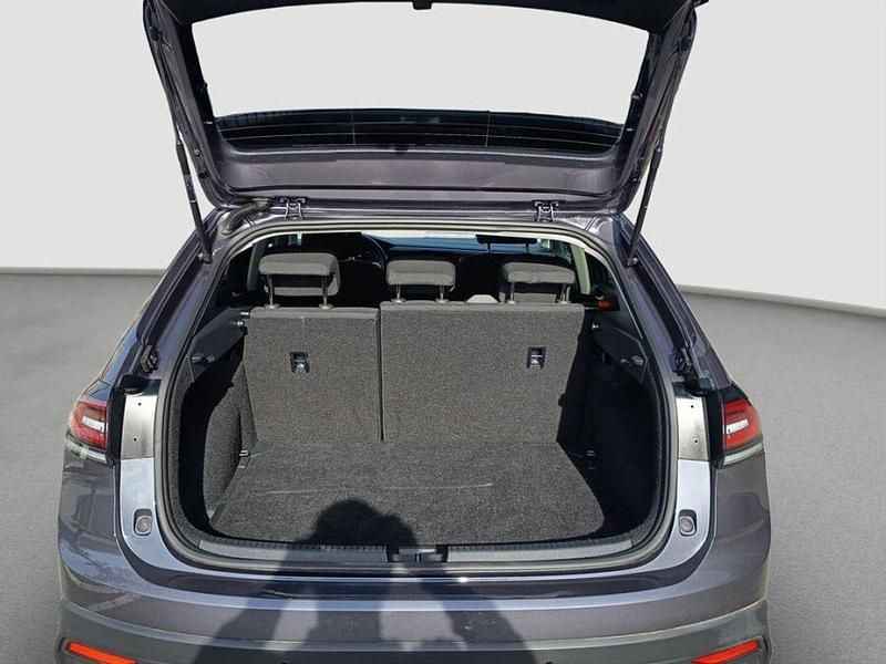 Usado VW Taigo 115 CV (84 kW) 2025 Gris SUV