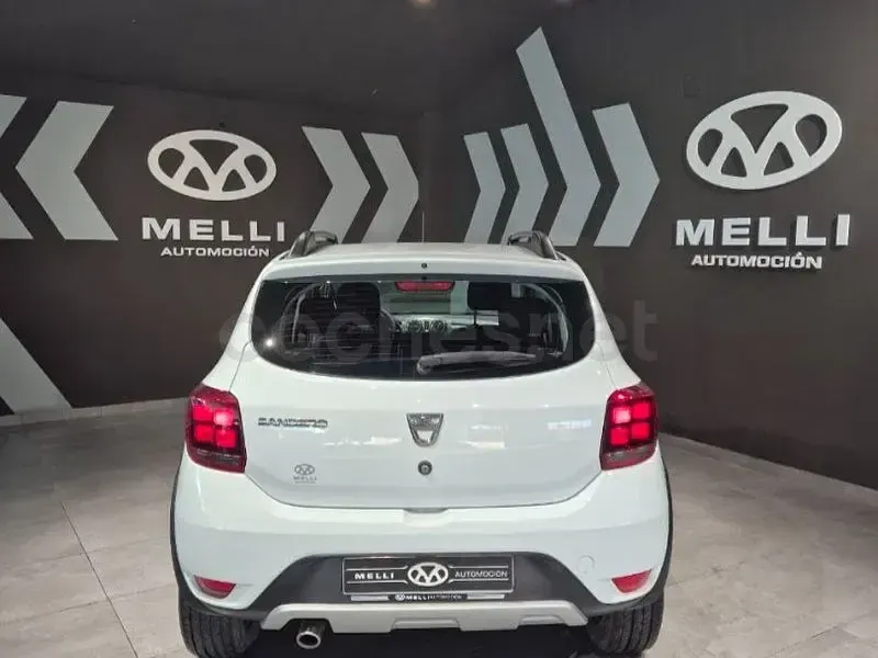 Usado Dacia Sandero Essentiel 95 CV (69 kW) 2020 Blanco Berlina