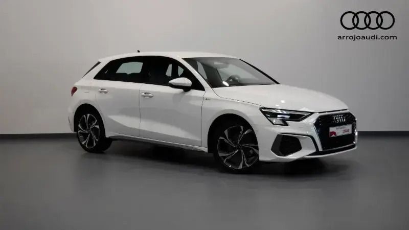 Blanco Usado 2024 Audi A3 Sportback e-tron S-Line Utilitario | 39.990 € - Imagen 1/4