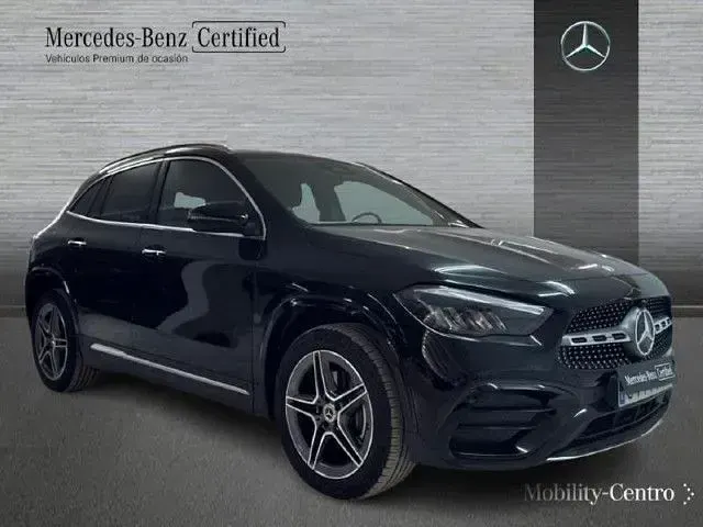 Usado Mercedes GLA250 218 CV (160 kW) 2025 Negro SUV