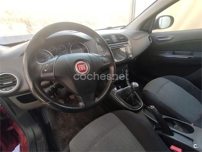 Usado Fiat Bravo Active 105 CV (77 kW) 2009 Rojo Utilitario