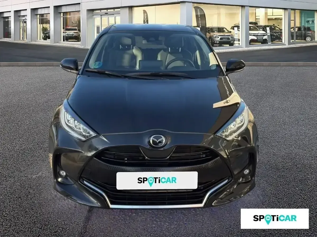 Usado Mazda 2 116 CV (85 kW) 2023 Negro Berlina