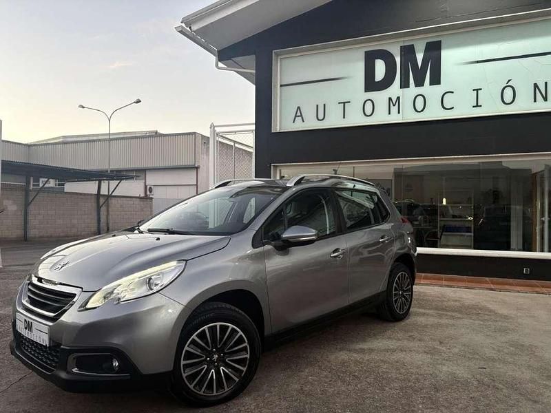 Gris Usado 2015 Peugeot 2008 Allure SUV | 8999 € (Precio justo) - Imagen 1/4