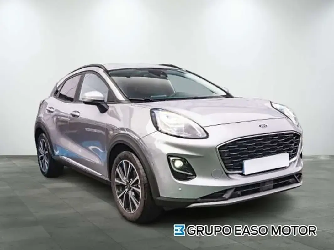 Usado Ford Puma Titanium 125 CV (91 kW) 2022 Plateado SUV