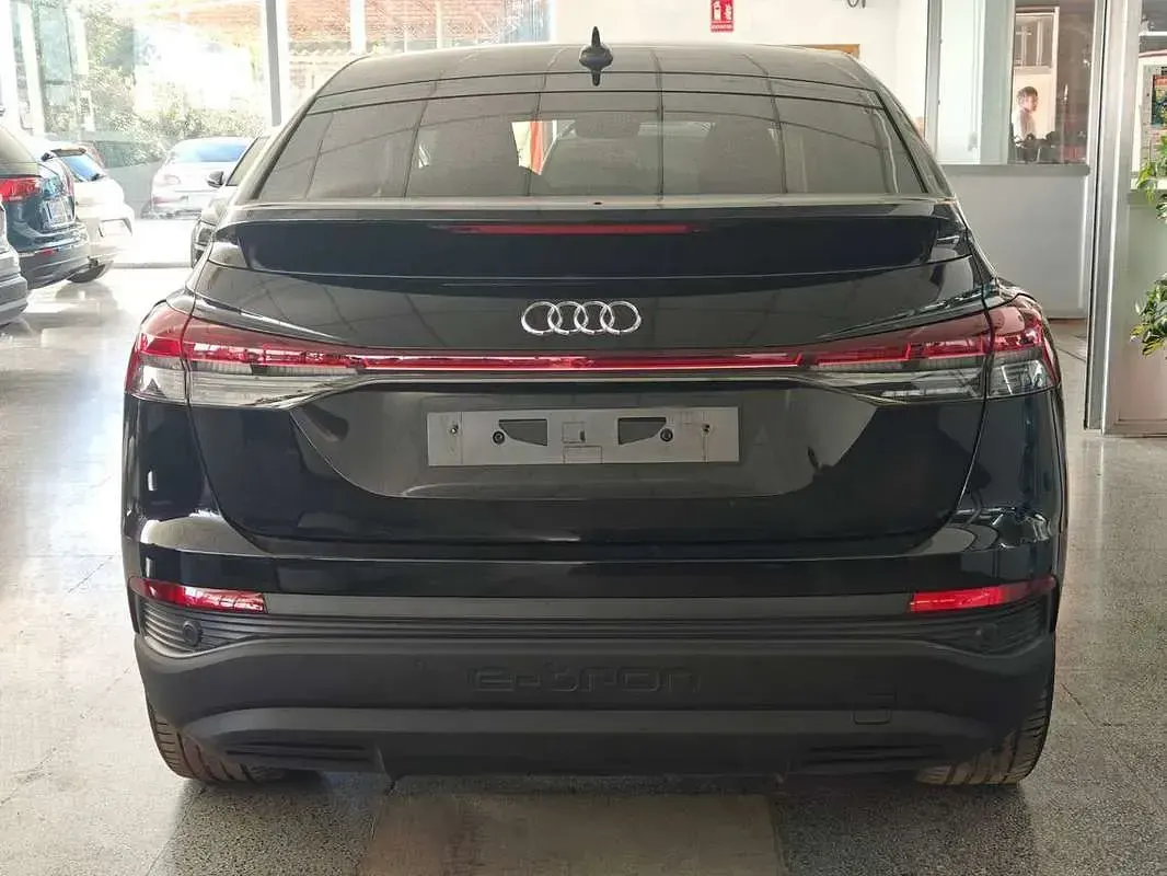 Usado Audi Q4 Sportback e-tron Advanced Plus 150 kW (204 CV) 2023 Negro SUV