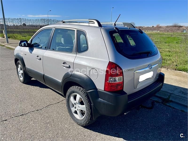 Usado Hyundai Tucson Style 112 CV (82 kW) 2005 Gris / plata SUV