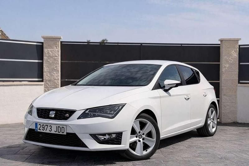 Usado Seat Leon FR 184 CV (135 kW) 2014 Blanco Utilitario