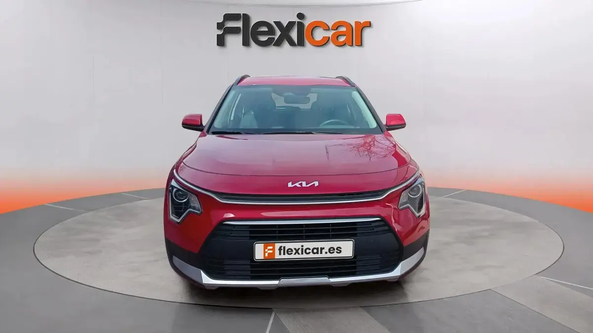 Usado Kia Niro 141 CV (103 kW) 2024 Rojo SUV