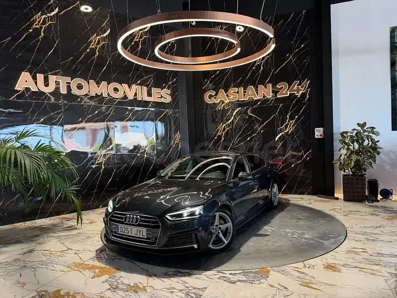 Usado Audi A5 Sportback S-Line 190 CV (139 kW) 2017 Gris / plata Utilitario
