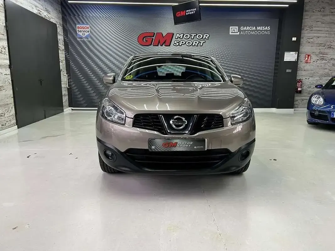 Usado Nissan Qashqai Visia 106 CV (77 kW) 2010 Beige SUV